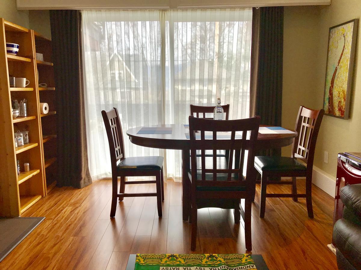 Bay View House Bed & Breakfast Ванкувър Екстериор снимка